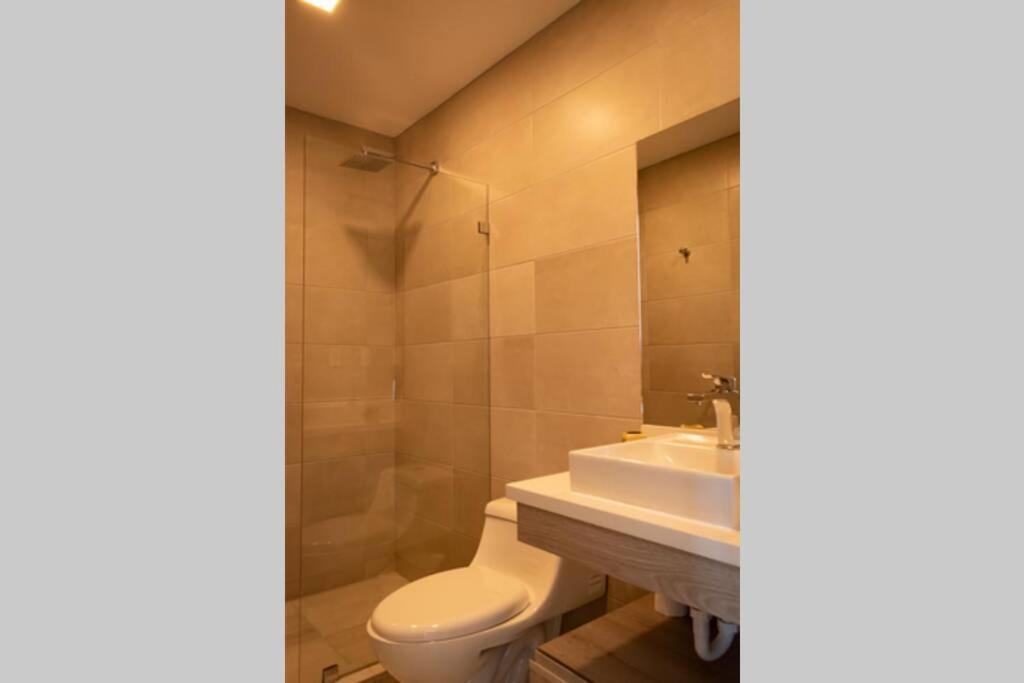 M3 Lujoso Y Comodo Departamento Con Playa 2 Piscinas Cancha De Tenis Jacuzzi Seguridad 24 Horas Manta Esterno foto